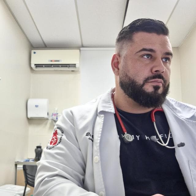 Dr. Roger - Médico Veterinário especialista em cardiologia da Kumpel Vet